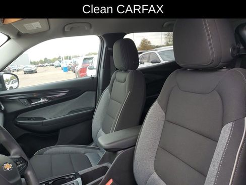 Used 2025 Chevrolet TrailBlazer LT AWD/4WD image 5