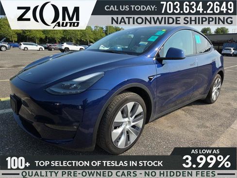 Used 2023 Tesla Model Y Long Range AWD/4WD image 1