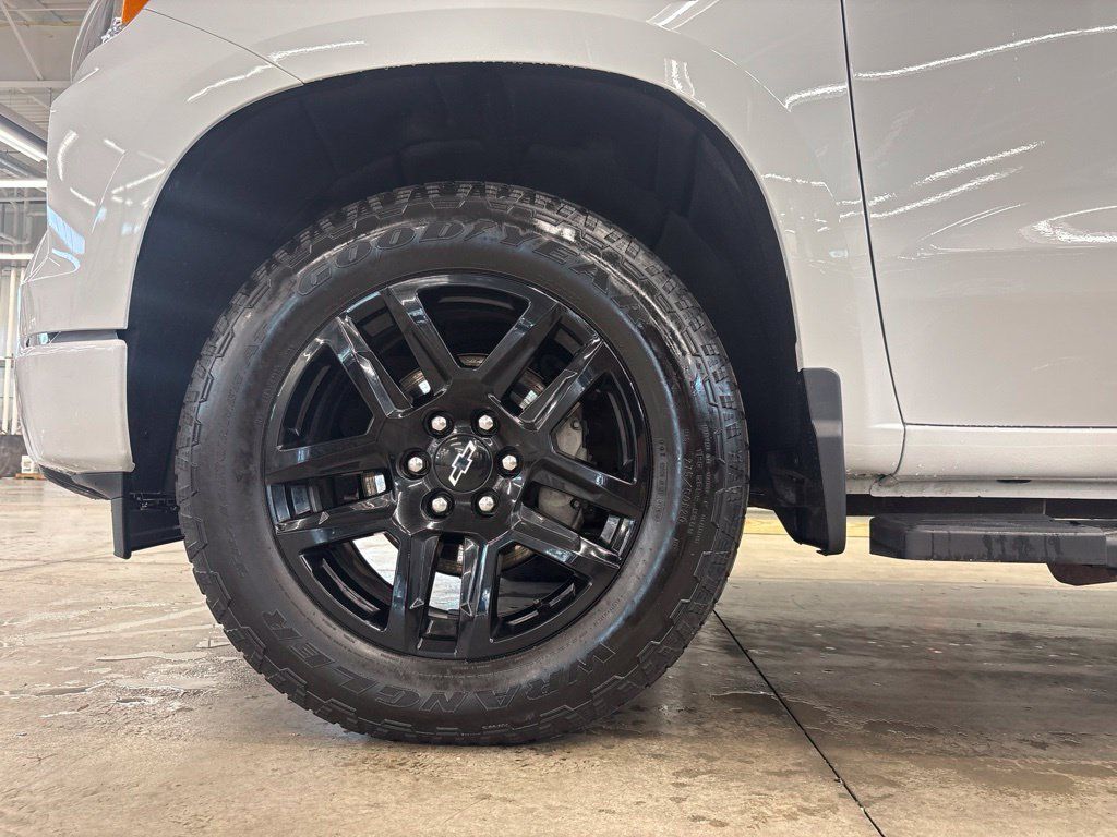 Used 2025 Chevrolet Silverado 1500 RST w/ Convenience Package II AWD/4WD image 23
