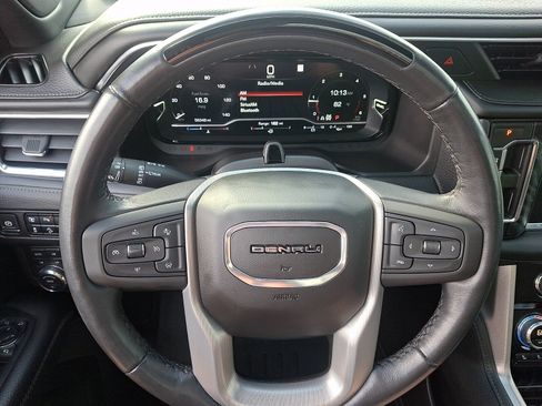 Used 2023 GMC Yukon XL Denali AWD/4WD image 21