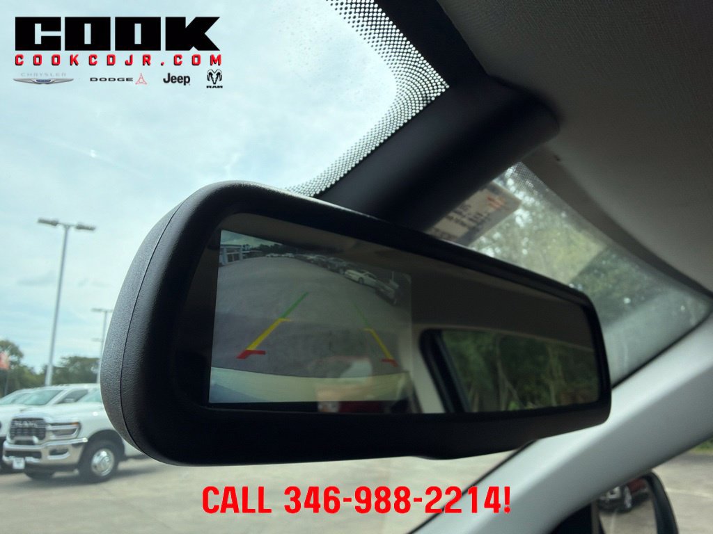 Used 2020 Dodge Journey SE w/ Blacktop Package FWD image 14