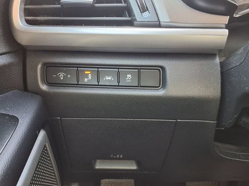 Used 2021 Kia Telluride LX FWD image 37