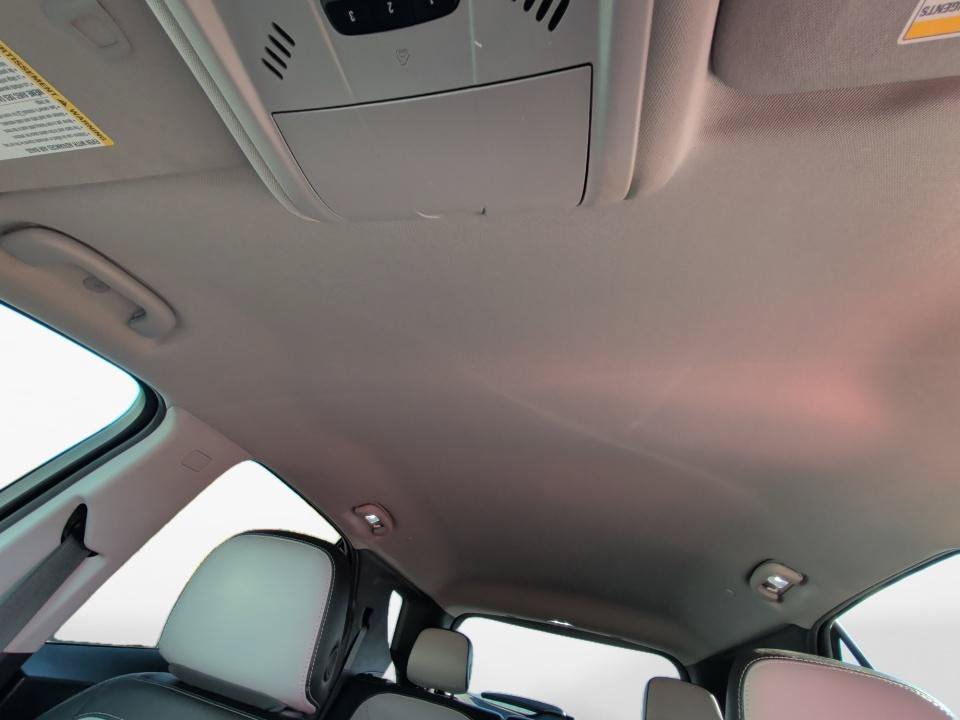 Used 2020 Chevrolet Equinox Premier FWD image 21