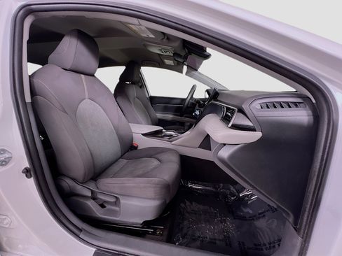 Used 2021 Toyota Camry LE w/ Carpet Mat Package (TMS) image 25