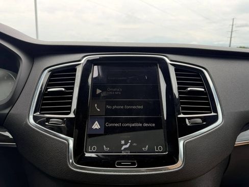 Used 2018 Volvo XC90 T6 Momentum w/ Convenience Package AWD/4WD image 8