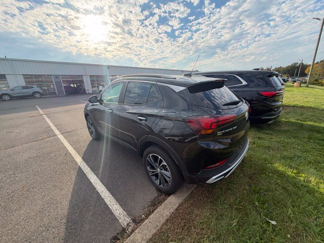 Used 2023 Buick Encore GX Select w/ Safety Package II AWD/4WD image 7