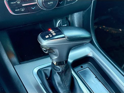 Used 2022 Dodge Charger Scat Pack RWD image 16
