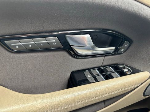 Used 2017 Land Rover Range Rover Evoque SE AWD/4WD image 28