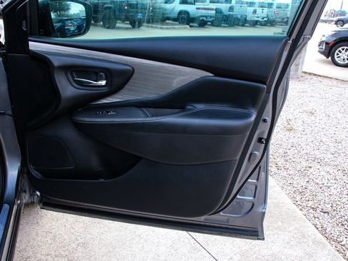 Used 2017 Nissan Murano SL image 24