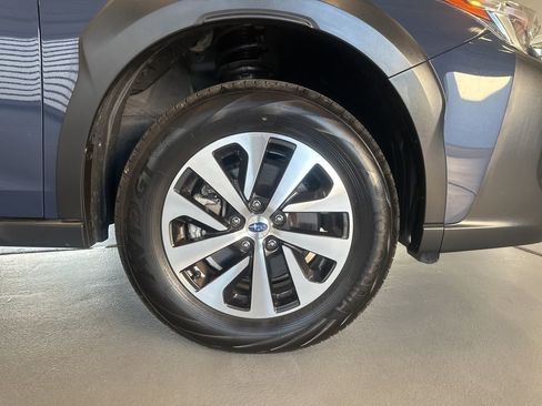 Used 2025 Subaru Outback Premium w/ Popular Package #1 image 7