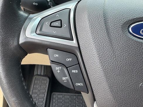 Used 2016 Ford Fusion SE w/ Equipment Group 202A FWD image 22