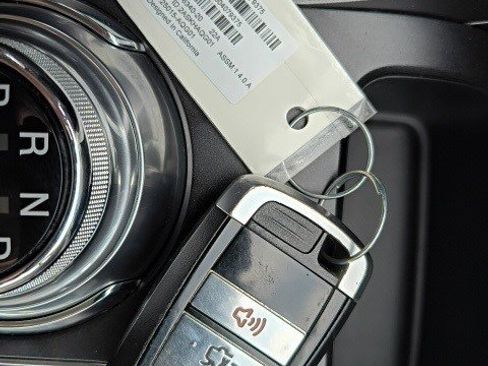 Used 2018 Ford Fusion SE image 24