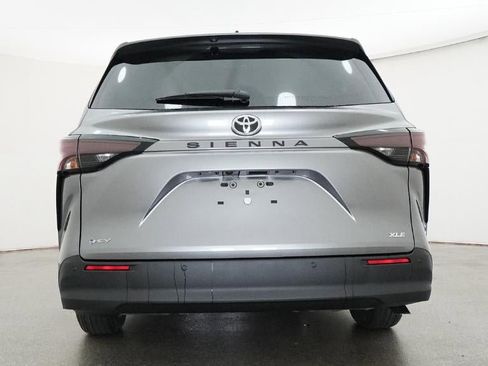 New 2026 Toyota Sienna XLE image 56