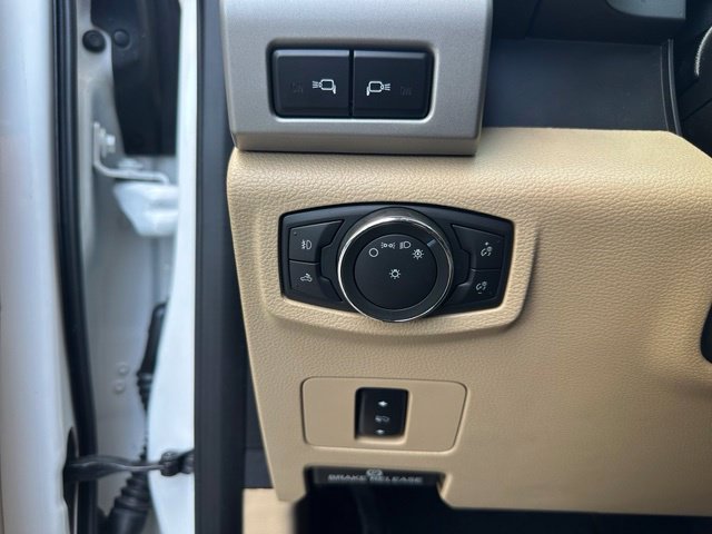 Used 2021 Ford F250 Lariat w/ Lariat Value Package AWD/4WD image 25