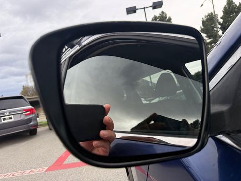 Used 2017 Nissan Rogue SV image 34