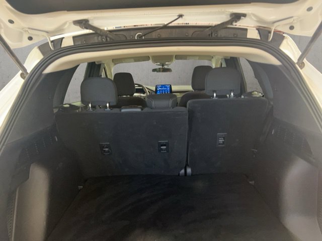 Certified 2025 Ford Escape Active AWD/4WD image 8