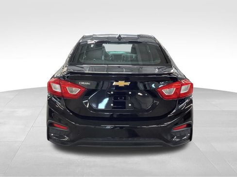 Used 2016 Chevrolet Cruze LT w/ Sun And Sound Package FWD image 5