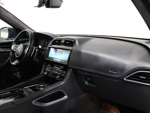 Used 2020 Jaguar F-PACE R-Sport AWD/4WD image 18