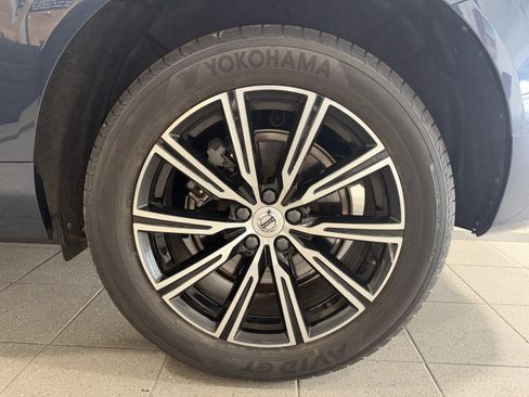 Used 2023 Volvo XC60 T8 Plus AWD/4WD image 7