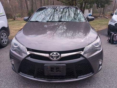 Used 2016 Toyota Camry SE w/ Protection Package (Q2) image 2