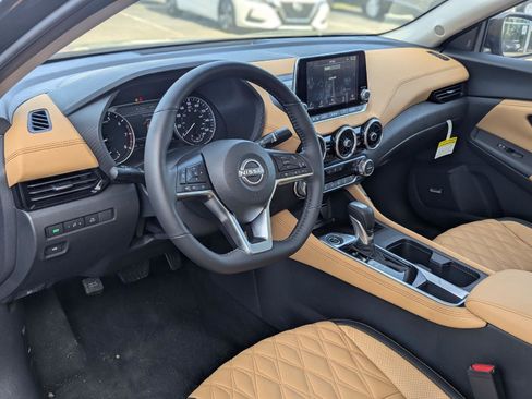 Used 2025 Nissan Sentra SV w/ SV Premium Package FWD image 19
