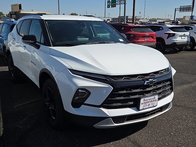New 2026 Chevrolet Blazer LT w/ Convenience Package FWD image 4