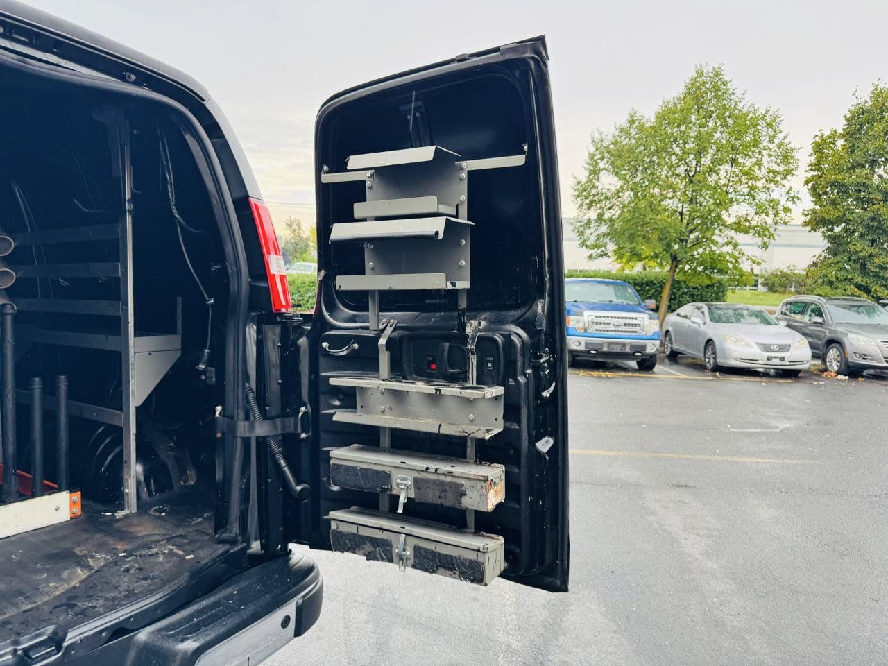 Used 2019 Chevrolet Express 2500 w/ Driver Convenience Package RWD image 31