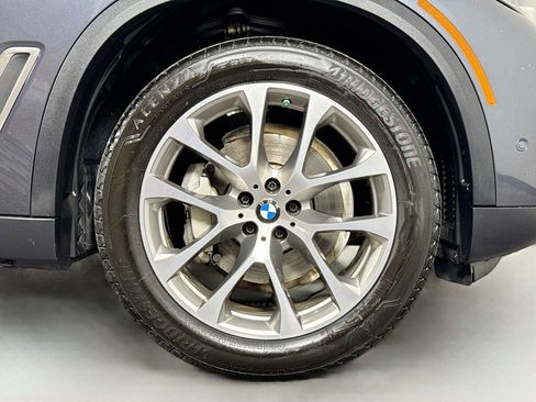 Used 2021 BMW X5 xDrive40i w/ Premium Package image 46