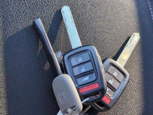 Used 2020 Honda CR-V LX image 31