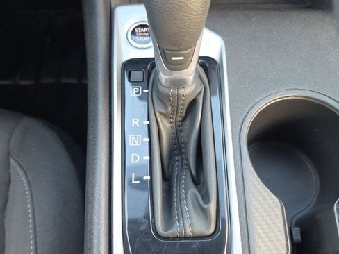Used 2025 Nissan Altima 2.5 SV FWD image 15