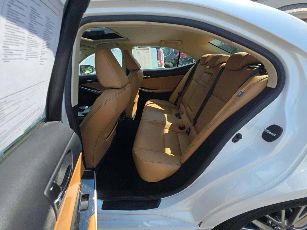 Used 2016 Lexus IS 200t w/ Premium Package RWD image 11