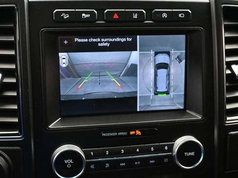 Used 2019 Ford Expedition Limited w/ Special Edition Package image 18