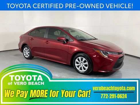 Certified 2024 Toyota Corolla LE image 1