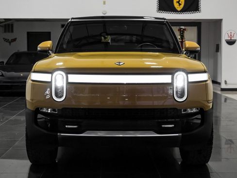 Used 2023 Rivian R1S Adventure image 7