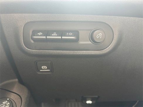 Used 2023 GMC Terrain Denali image 22