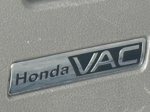 Used 2016 Honda Odyssey Touring Elite image 17