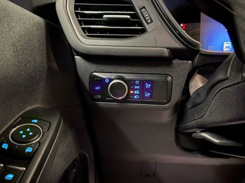 Used 2023 Ford Escape ST-Line w/ Tech Pack #1 AWD/4WD image 19