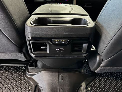 Certified 2025 GMC Sierra 2500 AT4 AWD/4WD image 27