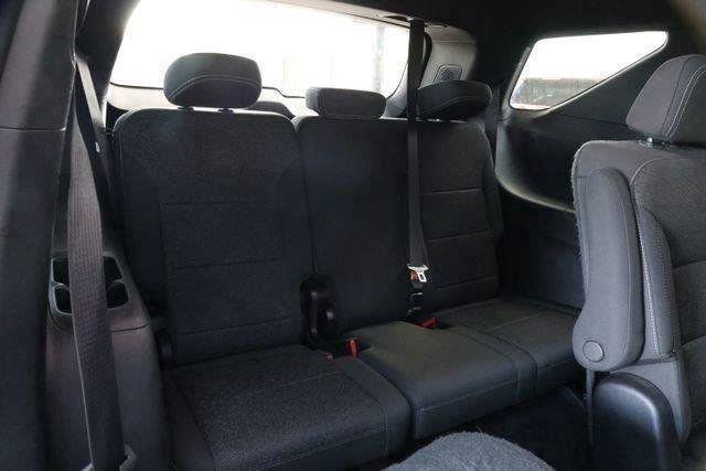 Used 2024 Chevrolet Traverse LT AWD/4WD image 28