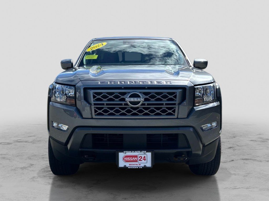 Certified 2024 Nissan Frontier SV w/ SV Convenience Package AWD/4WD image 8