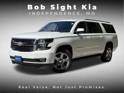 Used 2018 Chevrolet Suburban LT w/ Luxury Package