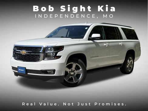 Used 2018 Chevrolet Suburban LT w/ Luxury Package AWD/4WD image 1