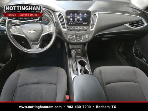 Used 2019 Chevrolet Malibu RS FWD image 11