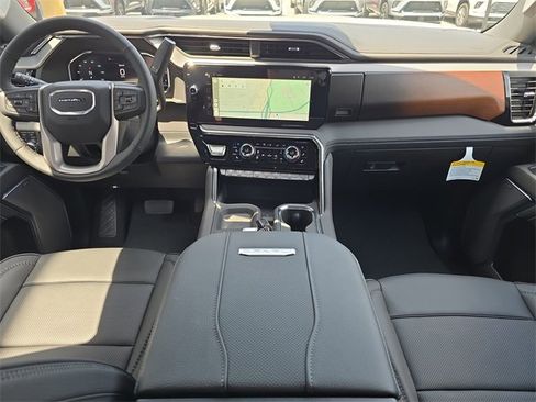 New 2025 GMC Sierra 2500 Denali image 14