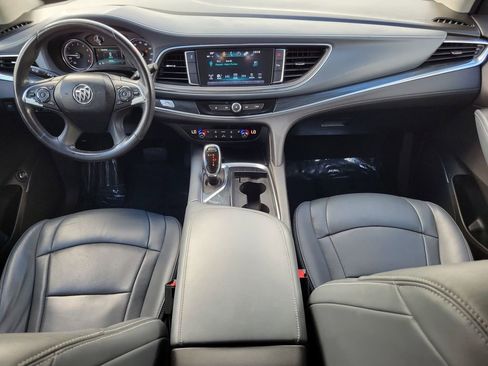 Used 2019 Buick Enclave Essence FWD image 13