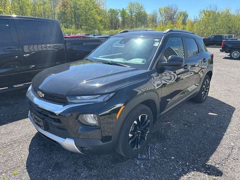 Used 2023 Chevrolet TrailBlazer LT FWD image 5