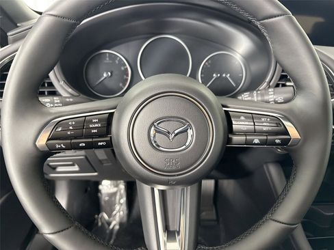 New 2026 MAZDA MAZDA3 Hatchback w/Premium Plus Pkg image 16