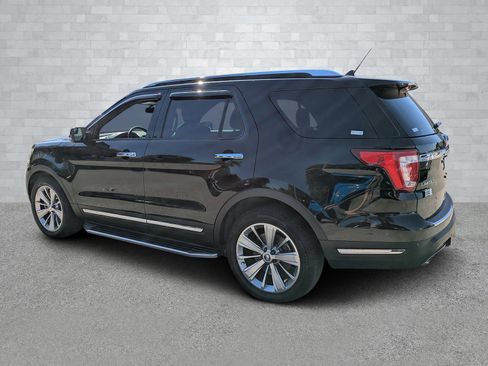 Used 2018 Ford Explorer Limited image 7