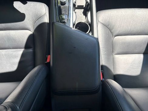 Used 2023 Volvo XC60 B5 Core FWD image 14