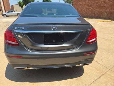 Used 2017 Mercedes-Benz E 300 image 6